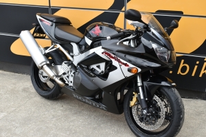 HONDA CBR 900 RR FIREBLADE