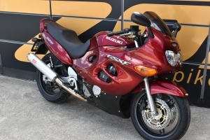 SUZUKI GSX 750 F