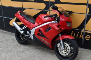 HONDA VFR 750 F